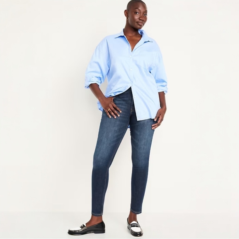 Old Navy Mid Rise Super Skinny Rockstar Jeans - Picture 5 of 13